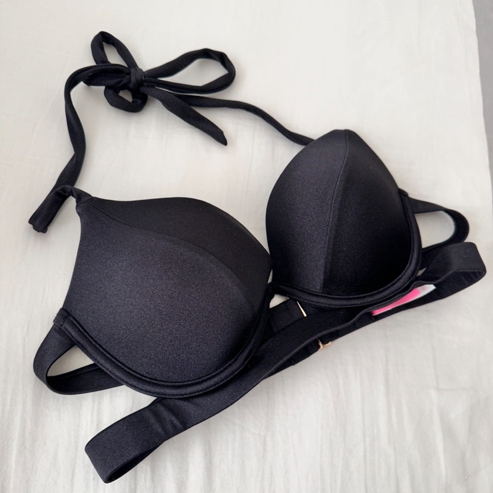 Victoria’s Secret Hottie Halter Top in black size 36B